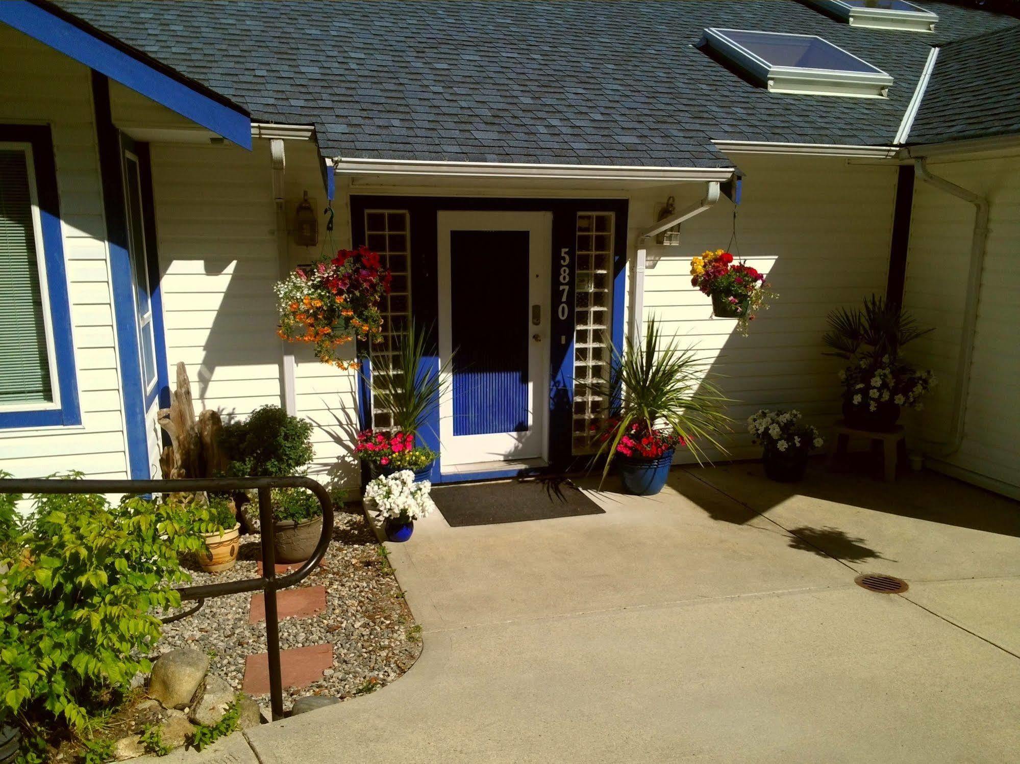 Sechelt Inlet B&B Buitenkant foto